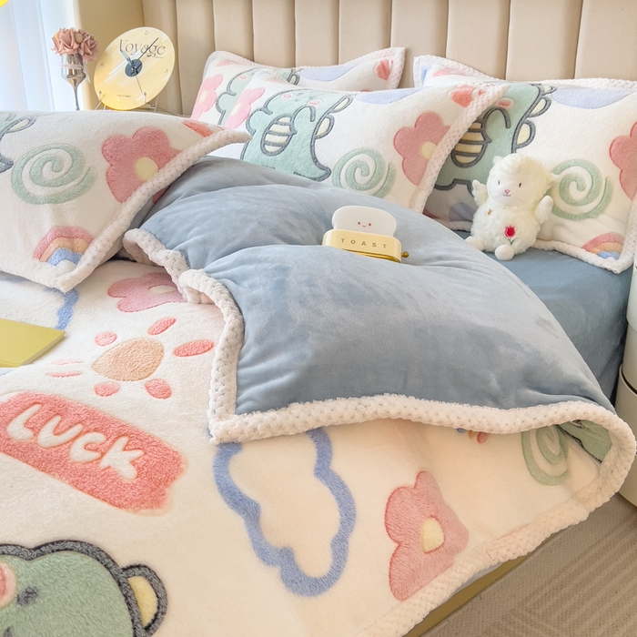 91家纺网 家纺一手货源 找家纺 2023新款立体6D雪花绒加厚保暖系列单枕套 48x74cm一对 七彩恐龙