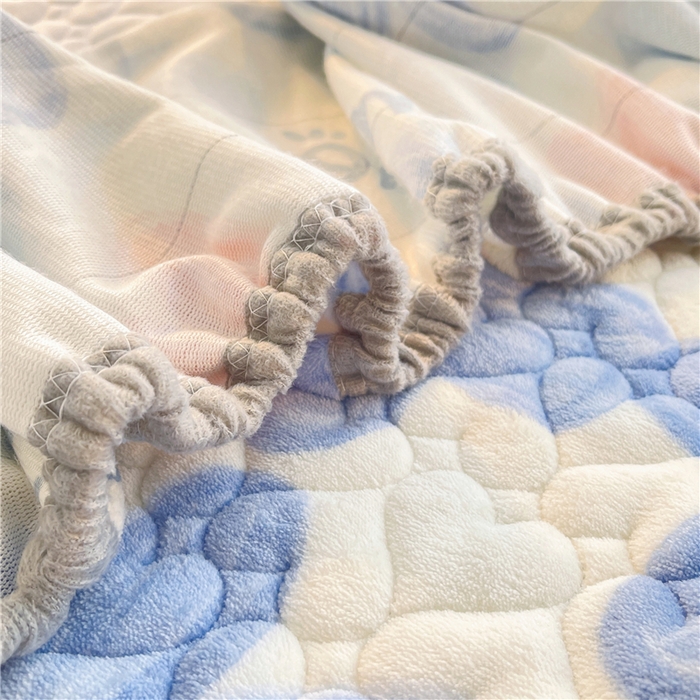 91家纺网 家纺一手货源 找家纺 喜居 2023新款印花牛奶绒床笠花边款牛奶绒床笠大豆夹棉床笠 缤纷花