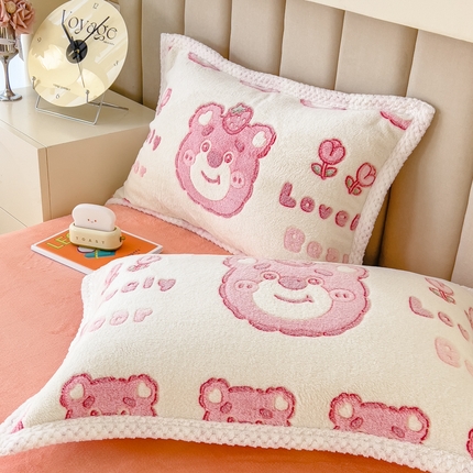 2023新款立体6D雪花绒加厚保暖系列单枕套 48x74cm一对 微笑小熊