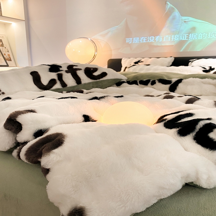 91家纺网 家纺一手货源 找家纺 澳梵家居 2023舒芙蕾印花兔兔绒牛奶绒四件套 幸运兔