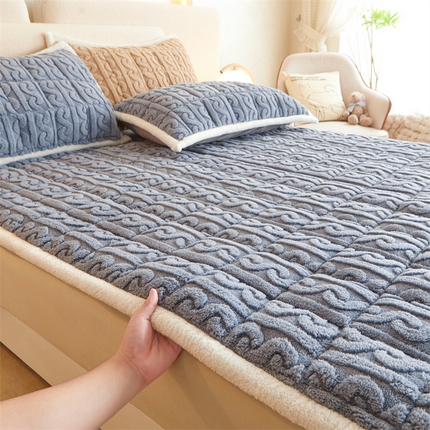 91家纺网 家纺一手货源 找家纺 雯豆 2023新款塔芙绒床褥床护垫 塔芙绒床护垫-蓝灰1