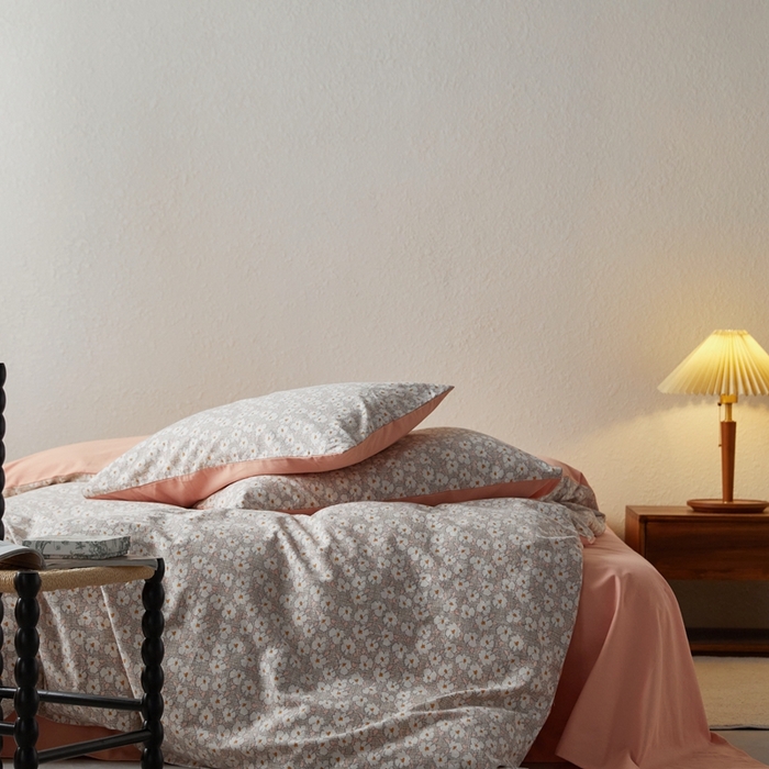 91家纺网 家纺一手货源 找家纺 时年2023新款全棉磨毛印花系列套件-花卉风格 言依