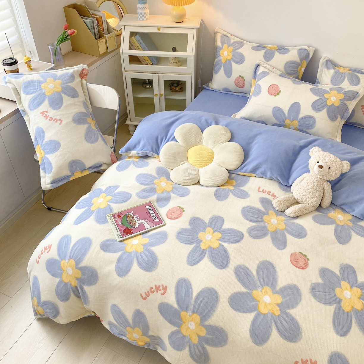 91家纺网 家纺一手货源 找家纺 木堇家居 2023新款牛奶绒印花四件套 幸运兰花