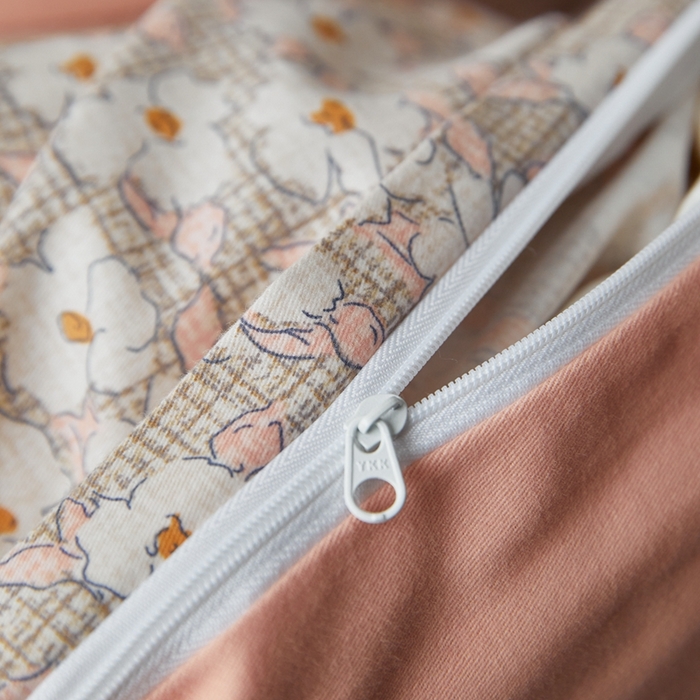 91家纺网 家纺一手货源 找家纺 时年2023新款全棉磨毛印花系列套件-花卉风格 言依