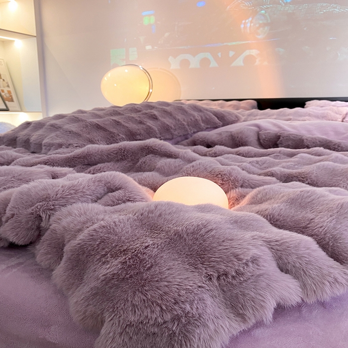 91家纺网 家纺一手货源 找家纺 澳梵家居 2023舒芙蕾印花兔兔绒牛奶绒四件套 舒芙蕾-纯紫
