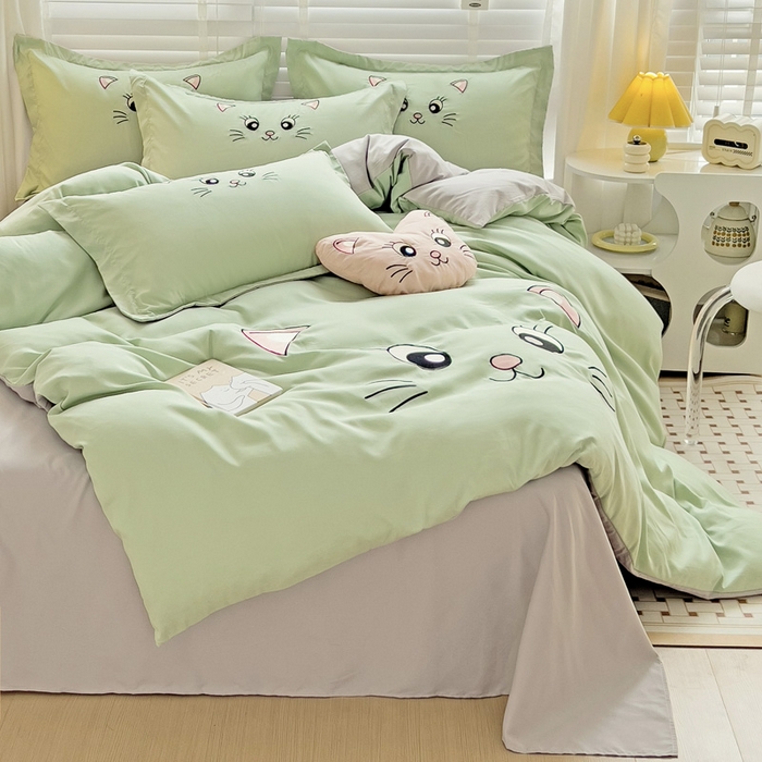 91家纺网 家纺一手货源 找家纺 娜娜 2023新款亲肤柔软水洗磨毛毛巾绣四件套-咪咪猫 咪咪猫-灰绿