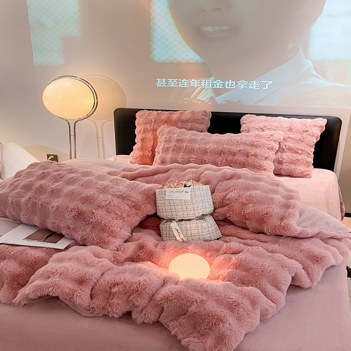 91家纺网 家纺一手货源 找家纺 澳梵家居 2023舒芙蕾印花兔兔绒牛奶绒四件套 舒芙蕾-豆沙红