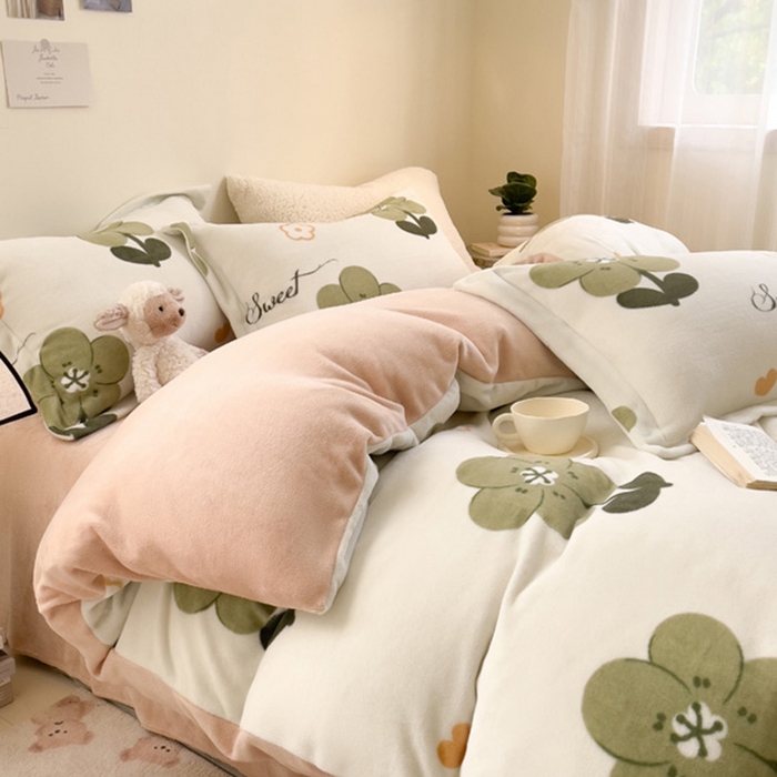 91家纺网 家纺一手货源 找家纺 宅部落 2023新款高克重牛奶绒四件套 绿丛