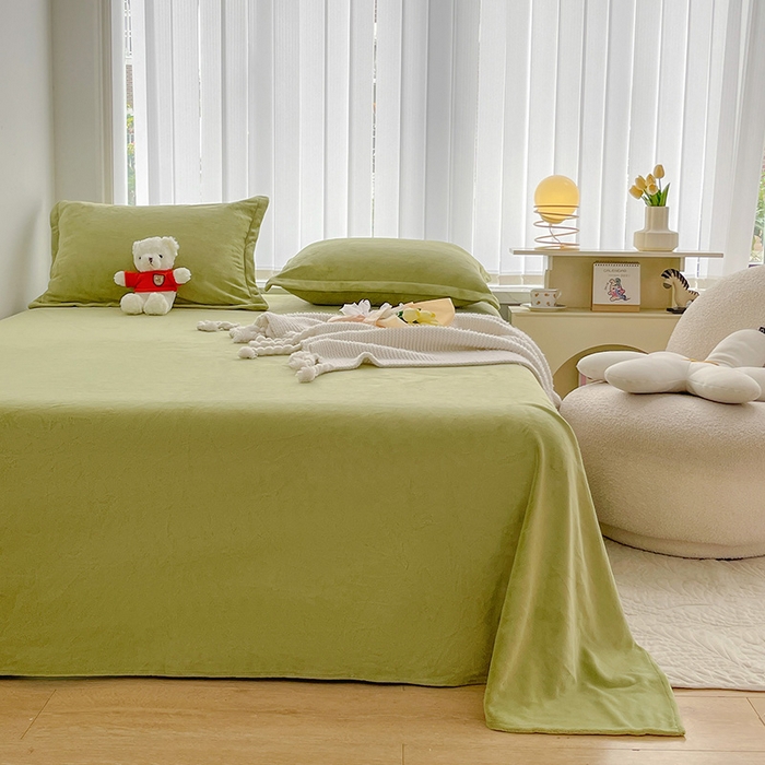 91家纺网 家纺一手货源 找家纺 寐居家纺 2023新款纯色牛奶绒保暖床单 嫩芽绿