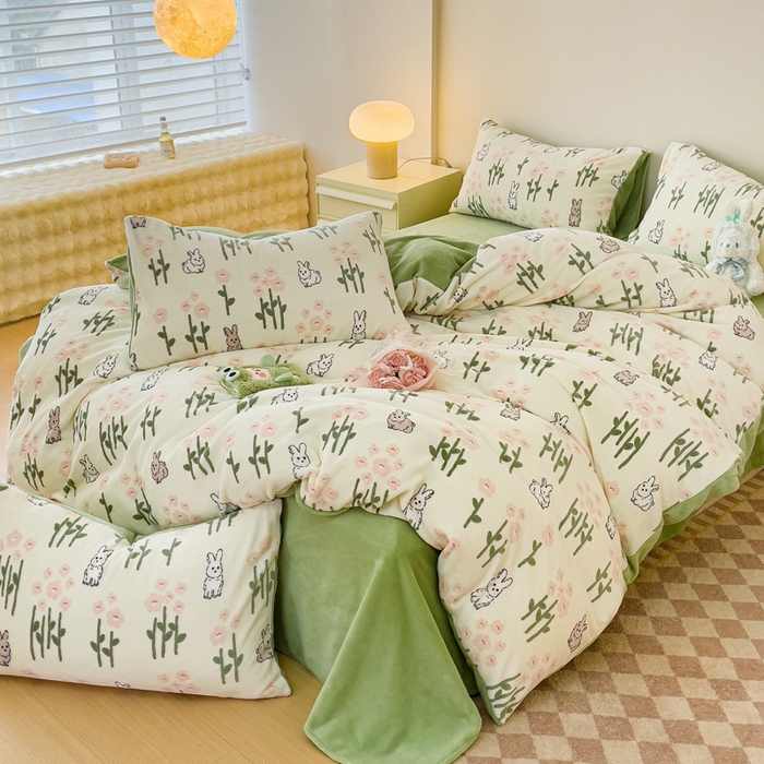 91家纺网 家纺一手货源 找家纺 木堇家居 2023新款牛奶绒印花四件套 呆萌兔