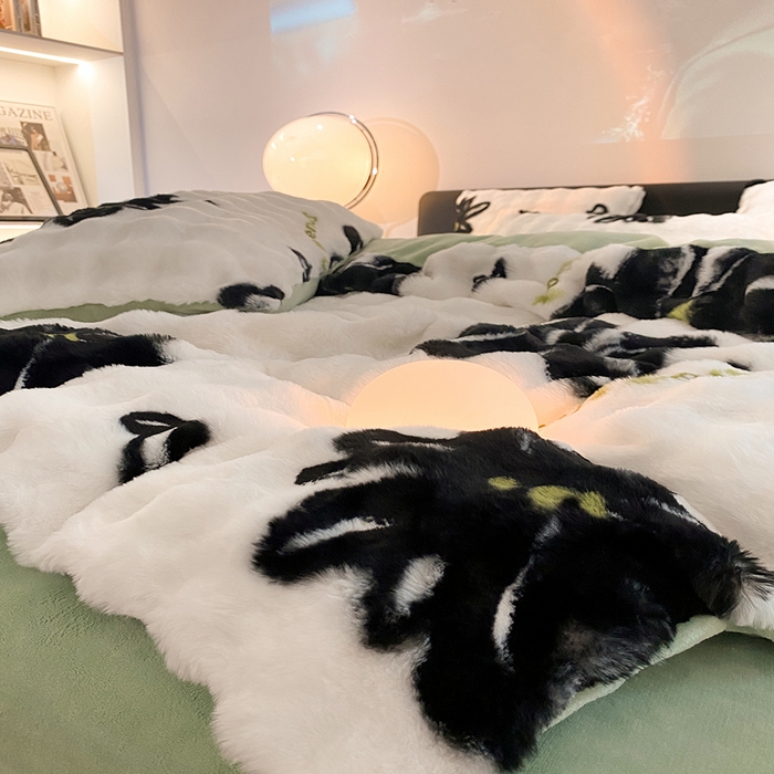 91家纺网 家纺一手货源 找家纺 澳梵家居 2023舒芙蕾印花兔兔绒牛奶绒四件套 生如夏花