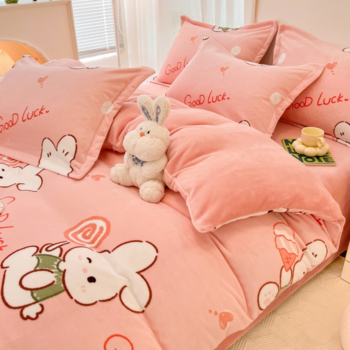 91家纺网 家纺一手货源 找家纺 寐居家纺 2023新款小清新印花牛奶绒单被套 安妮兔