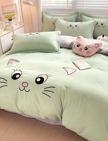 91家纺网 家纺一手货源 找家纺 娜娜 2023新款亲肤柔软水洗磨毛毛巾绣四件套-咪咪猫 咪咪猫-灰绿