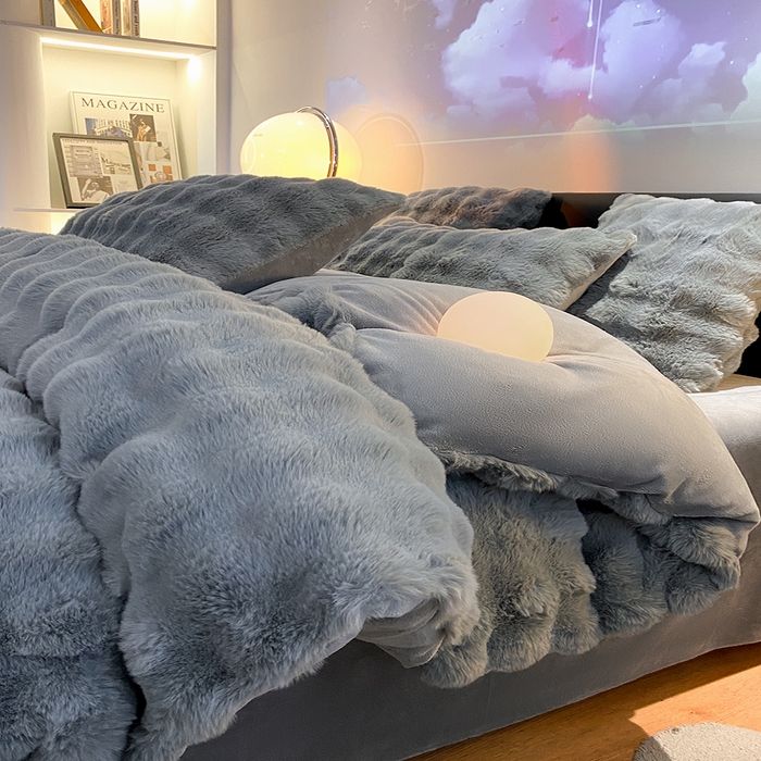 91家纺网 家纺一手货源 找家纺 澳梵家居 2023舒芙蕾印花兔兔绒牛奶绒四件套 舒芙蕾-灰色