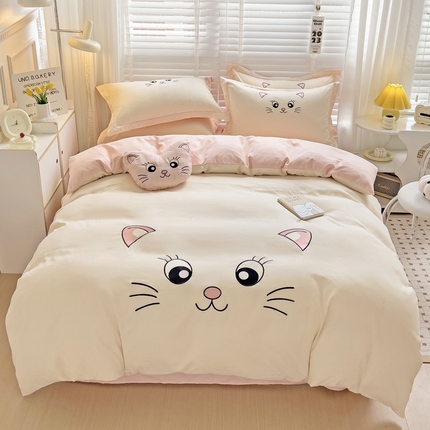 91家纺网 家纺一手货源 找家纺 （总）娜娜 2023新款亲肤柔软水洗磨毛毛巾绣四件套-咪咪猫