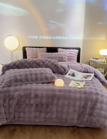 91家纺网 家纺一手货源 找家纺 澳梵家居 2023舒芙蕾印花兔兔绒牛奶绒四件套 舒芙蕾-纯紫