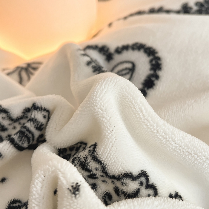 91家纺网 家纺一手货源 找家纺 桃子家居 2023新款ins法式复古赫本碎花山茶花卉加厚牛奶绒系列四件套 绒-娴雅