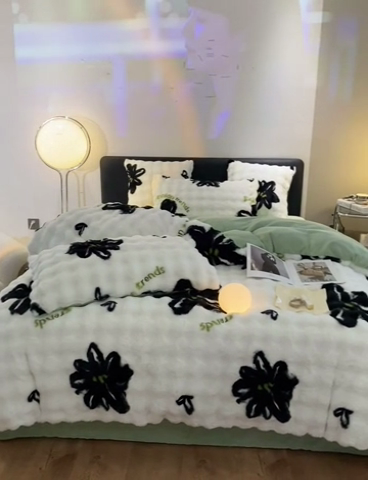 91家纺网 家纺一手货源 找家纺 澳梵家居 2023舒芙蕾印花兔兔绒牛奶绒四件套 生如夏花