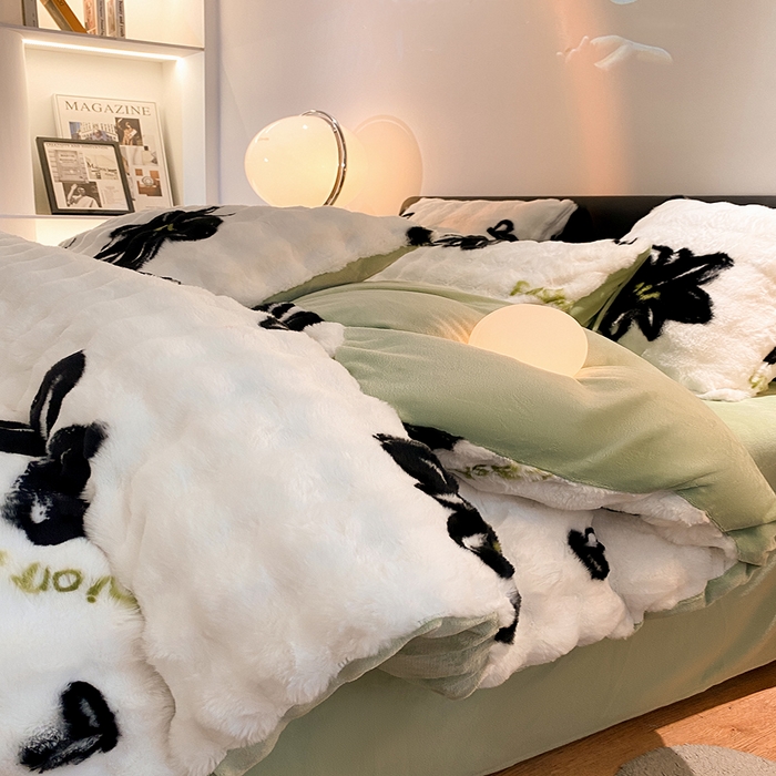 91家纺网 家纺一手货源 找家纺 澳梵家居 2023舒芙蕾印花兔兔绒牛奶绒四件套 生如夏花