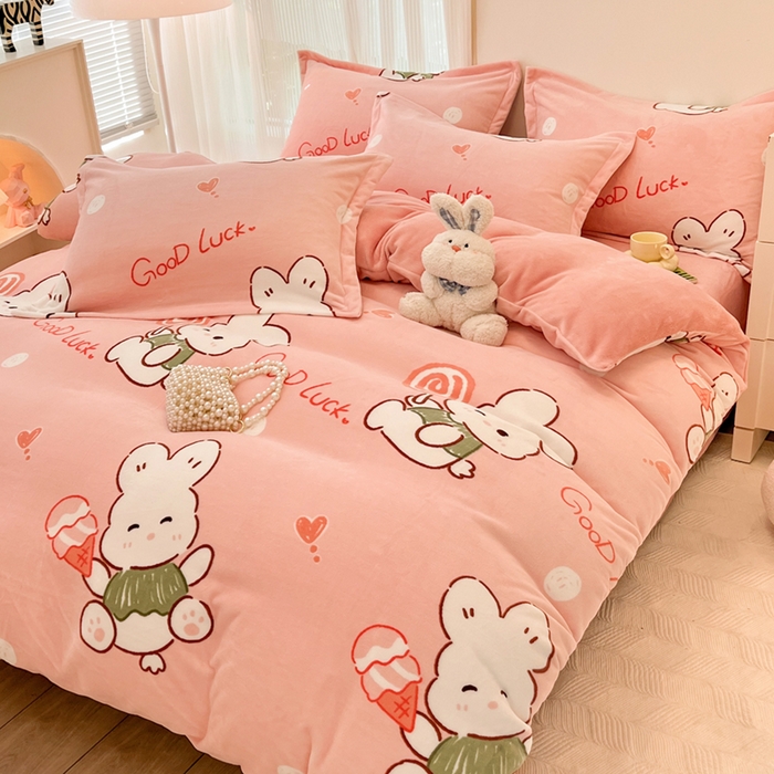 91家纺网 家纺一手货源 找家纺 寐居家纺 2023新款小清新印花牛奶绒单被套 安妮兔