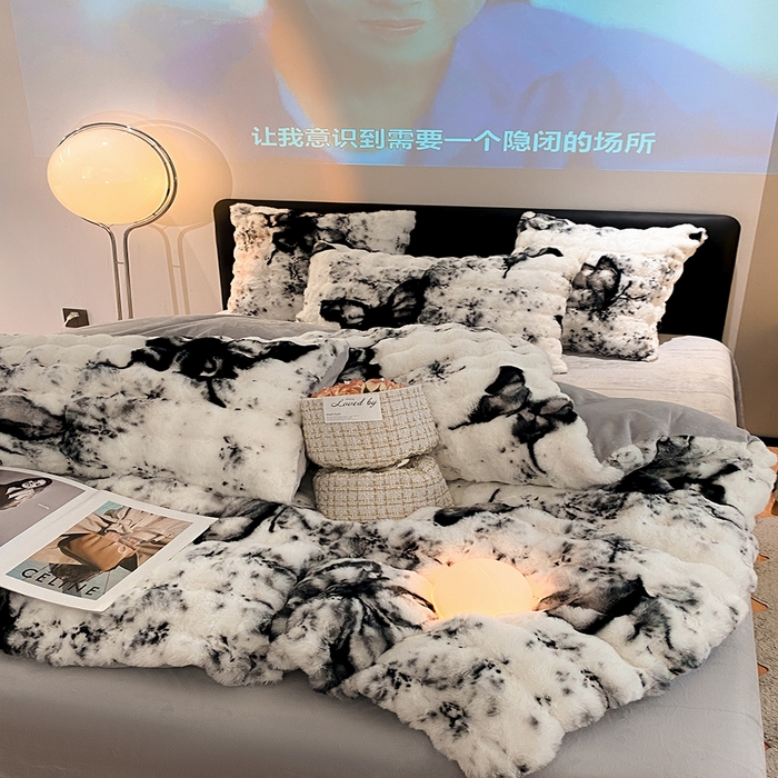 91家纺网 家纺一手货源 找家纺 澳梵家居 2023舒芙蕾印花兔兔绒牛奶绒四件套 蝴蝶纷飞