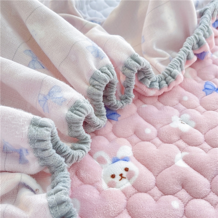 91家纺网 家纺一手货源 找家纺 喜居 2023新款印花牛奶绒床笠花边款牛奶绒床笠大豆夹棉床笠 粉粉兔