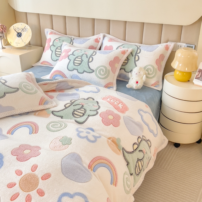 91家纺网 家纺一手货源 找家纺 2023新款立体6D雪花绒加厚保暖系列单枕套 48x74cm一对 七彩恐龙