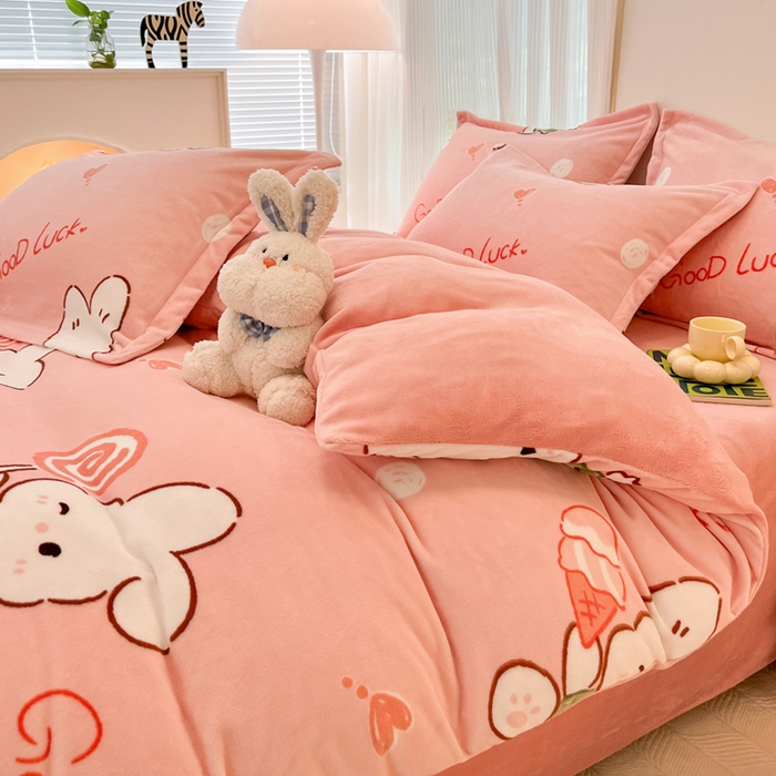 91家纺网 家纺一手货源 找家纺 寐居家纺 2023新款小清新印花牛奶绒单被套 安妮兔