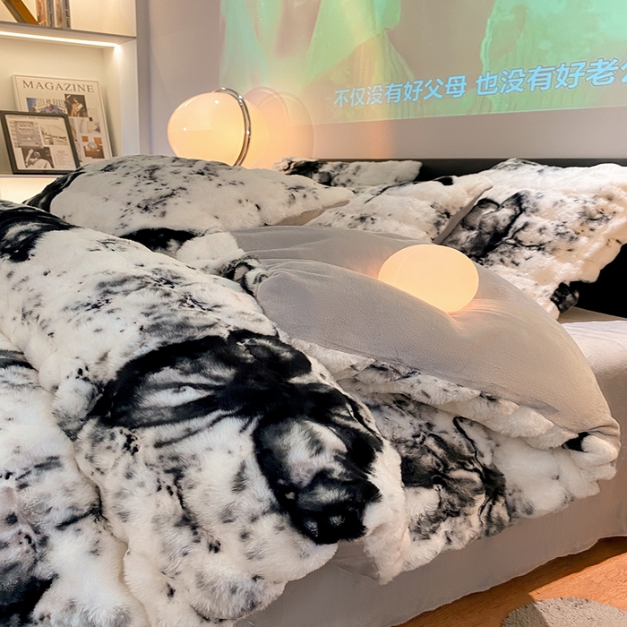 91家纺网 家纺一手货源 找家纺 澳梵家居 2023舒芙蕾印花兔兔绒牛奶绒四件套 蝴蝶纷飞