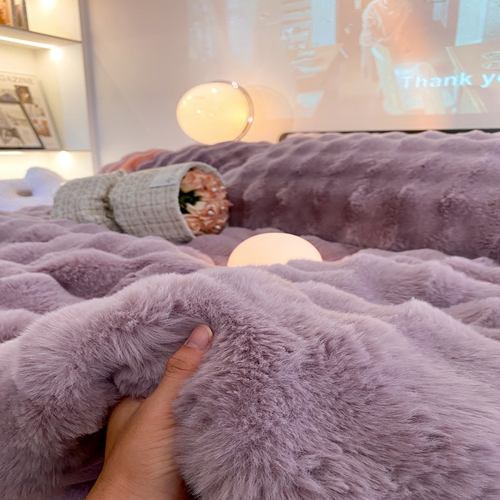 91家纺网 家纺一手货源 找家纺 澳梵家居 2023舒芙蕾印花兔兔绒牛奶绒四件套 舒芙蕾-纯紫