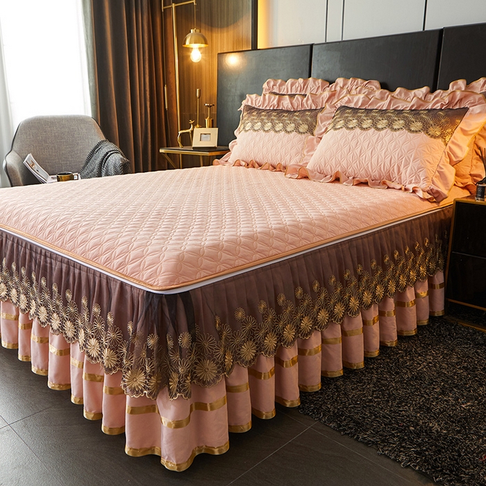 91家纺网 家纺一手货源 找家纺 罗艺轩 2024新款A类蛋白棉夹棉床裙-品味人生 品味人生-樱花粉