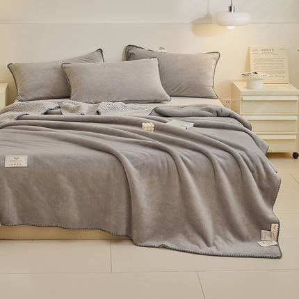 21度C 2023新款云朵贝壳纯色牛奶绒+羊驼绒双层加厚复合毯 贝壳-烟灰
