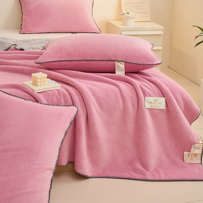 91家纺网 家纺一手货源 找家纺 21度C 2023新款云朵贝壳纯色牛奶绒+羊驼绒双层加厚复合毯 贝壳-藕粉