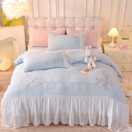 91家纺网 家纺一手货源 找家纺 （总）迪欧芙 2023新款牛奶绒工艺款四件套-花恋