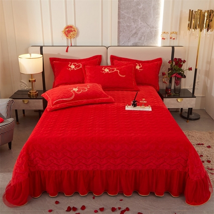 91家纺网 家纺一手货源 找家纺 （总）宜凡家纺 2023秋冬新品婴儿绒婚庆床盖三件套