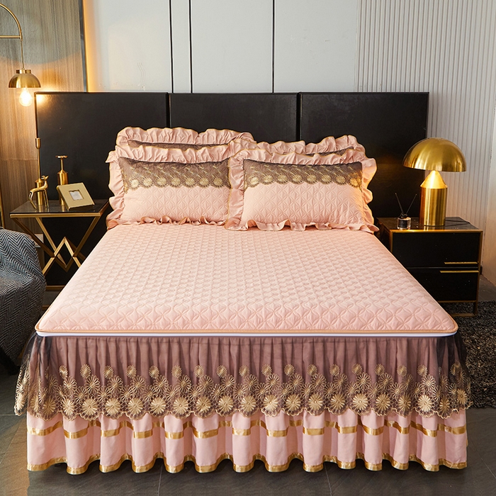 91家纺网 家纺一手货源 找家纺 罗艺轩 2024新款A类蛋白棉夹棉床裙-品味人生 品味人生-樱花粉