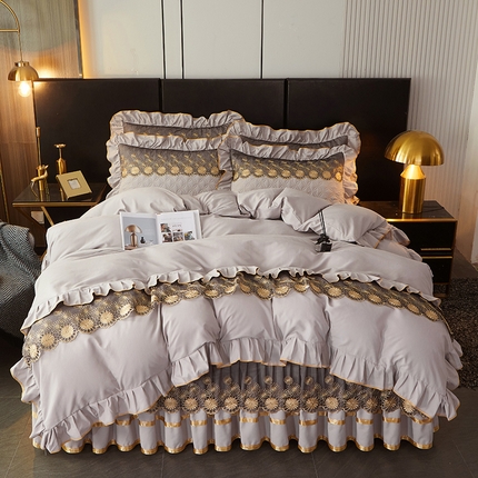 91家纺网 家纺一手货源 找家纺 罗艺轩 2024新款A类蛋白棉夹棉床裙四件套-品味人生 品味人生-冰灿银