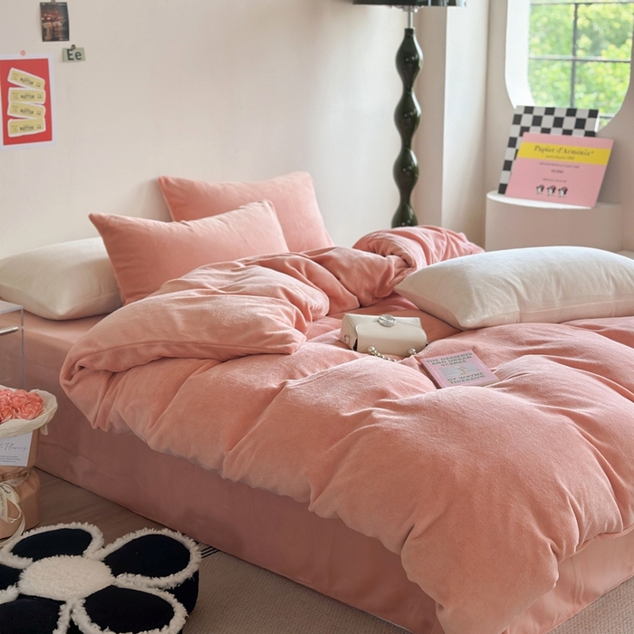 91家纺网 家纺一手货源 找家纺 六巷胡同 2023新款ins博主风纯色牛奶绒四件套 橘粉