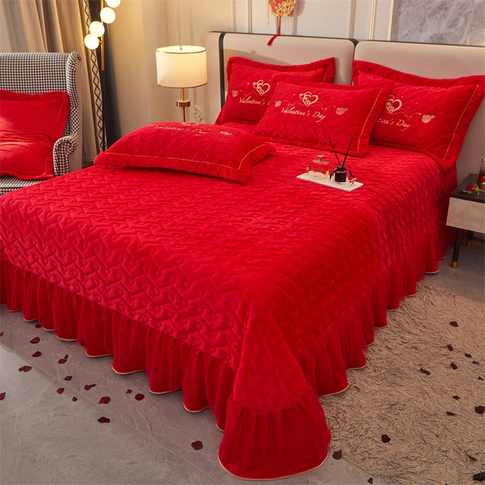 91家纺网 家纺一手货源 找家纺 宜凡家纺 2023秋冬新品婴儿绒婚庆床盖三件套 欢愉