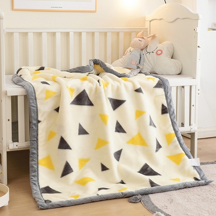 新款儿童拉舍尔毛毯双层加厚宝宝盖毯婴儿毯幼儿园秋冬季空调绒毯 米三角