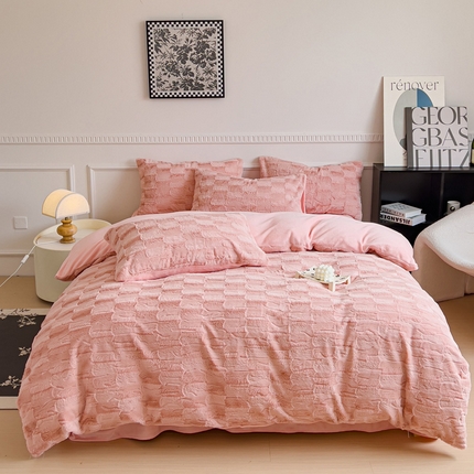 91家纺网 家纺一手货源 找家纺 木堇 2023新款兔毛绒牛奶绒四件套 濑兔毛--蜜桃粉