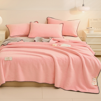 21度C 2023新款云朵贝壳纯色牛奶绒+羊驼绒双层加厚复合毯 贝壳-浅粉