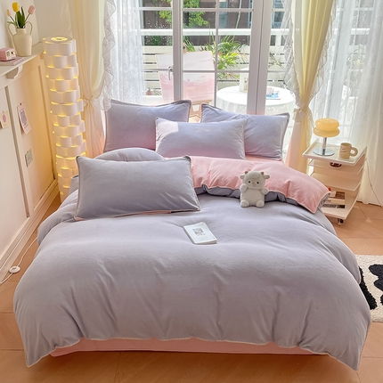 眠帛 2023新款纯色混搭牛奶绒贝壳边保暖四件套 浅紫奶油粉