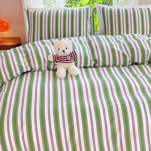 91家纺网 家纺一手货源 找家纺 感遇家纺 2023新款全棉印花四件套 绿条纹