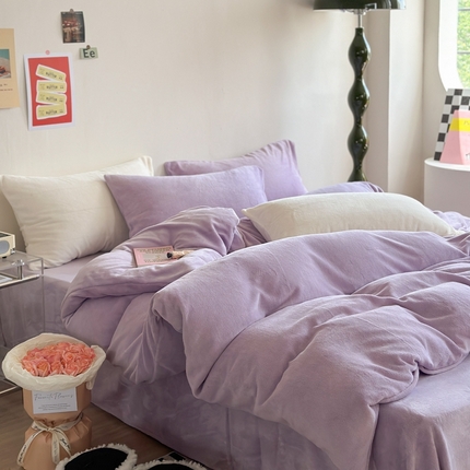 91家纺网 家纺一手货源 找家纺 六巷胡同 2023新款ins博主风纯色牛奶绒四件套 淡紫