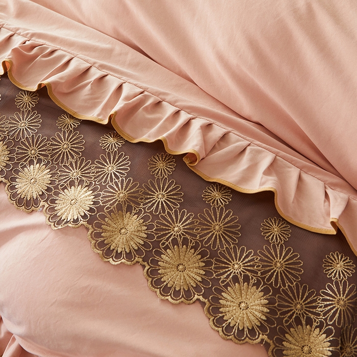 91家纺网 家纺一手货源 找家纺 罗艺轩 2024新款A类蛋白棉夹棉床裙四件套-品味人生 品味人生-樱花粉