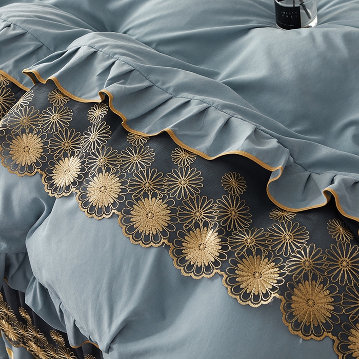 91家纺网 家纺一手货源 找家纺 罗艺轩 2024新款A类蛋白棉夹棉床裙四件套-品味人生 品味人生-湖蓝