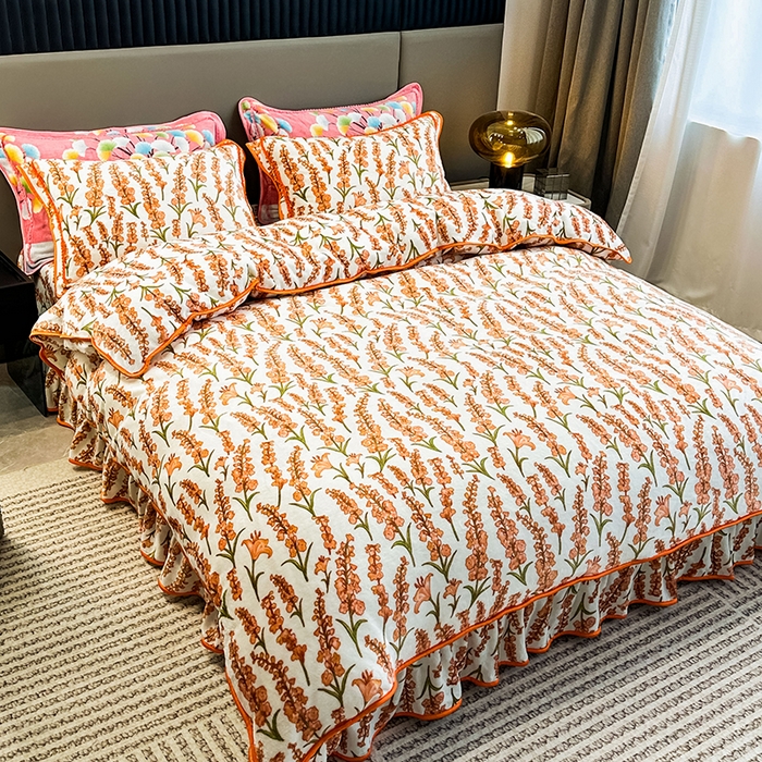 91家纺网 家纺一手货源 找家纺 欧喜璐 2023新款高克重牛奶绒四件套法莱绒金貂绒8.5斤加厚保暖-印花款 幸运花