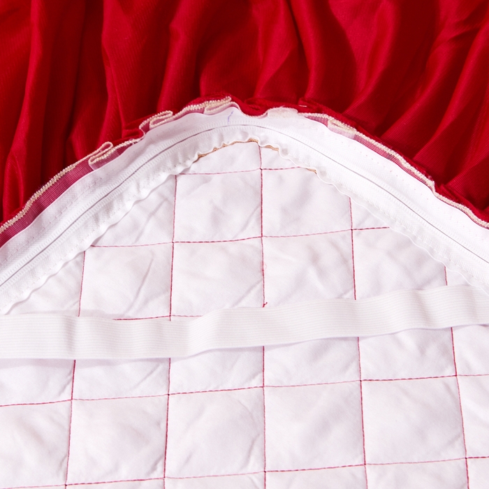 91家纺网 家纺一手货源 找家纺 2023新款天鹅绒可脱卸夹棉床裙床裙夹棉款四件套 大红