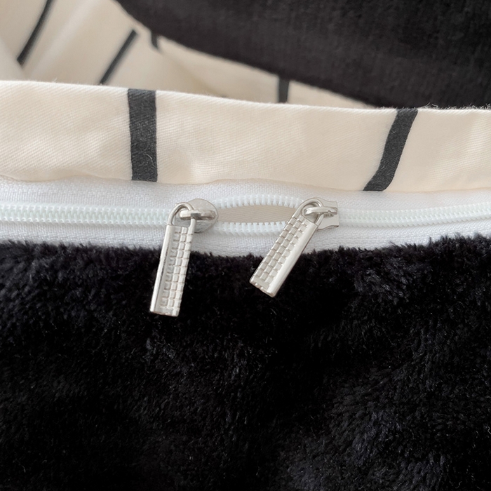 91家纺网 家纺一手货源 找家纺 梦家居 2023 秋冬新品全棉加牛奶绒四件套 米黑条绒